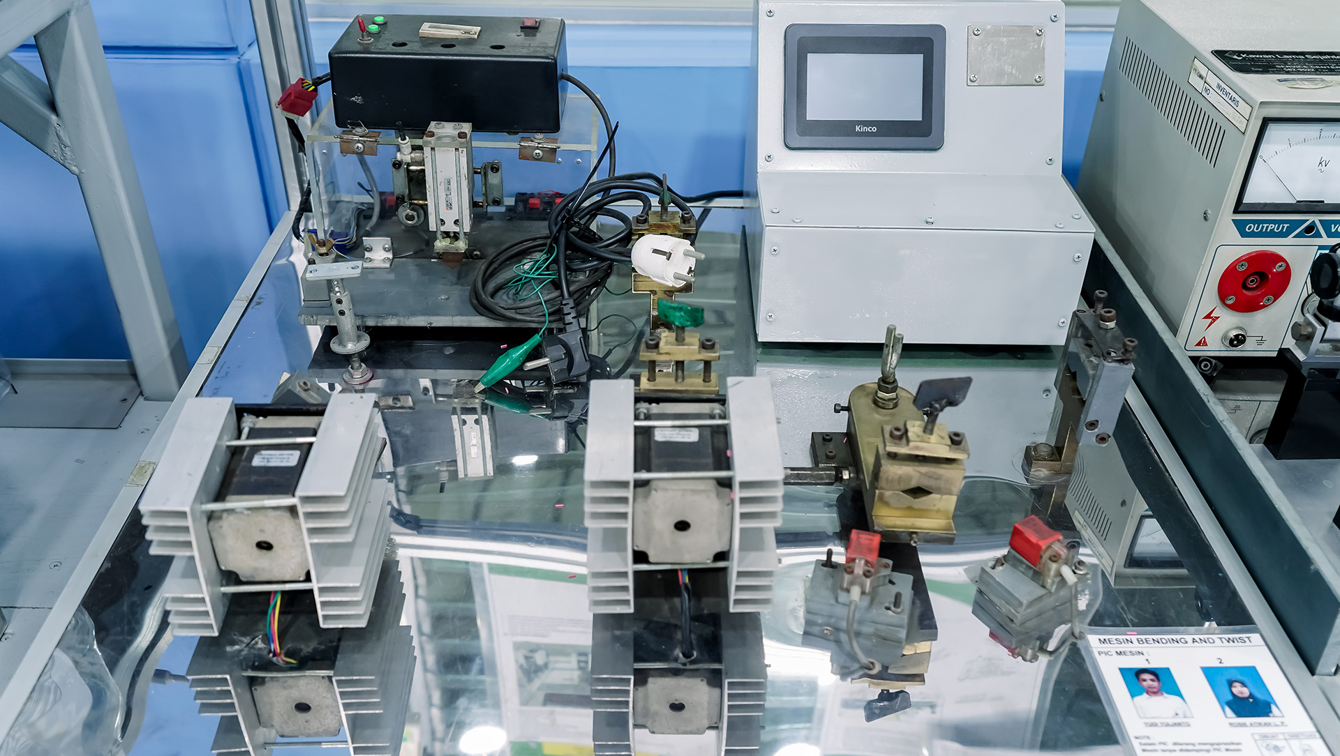 quality assurance control machine test at laboratory of PT Citra Mandiri Wirasakti Indonesia CMW Indonesia